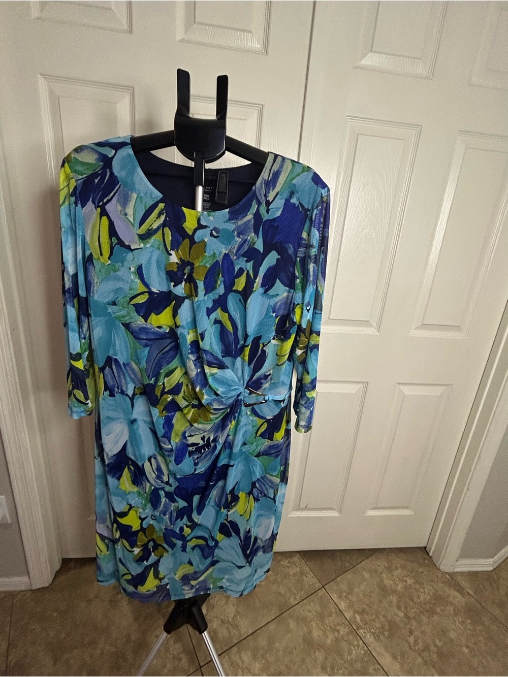 Floral Twist-Front Long Sleeve Dress in Blue and Green